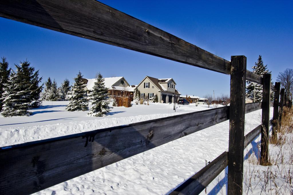Serenity Ranch Bed & Breakfast Ancaster Екстериор снимка