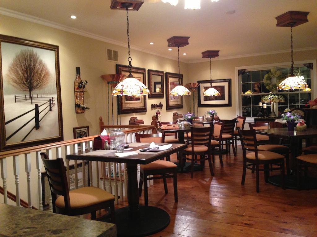 Serenity Ranch Bed & Breakfast Ancaster Екстериор снимка