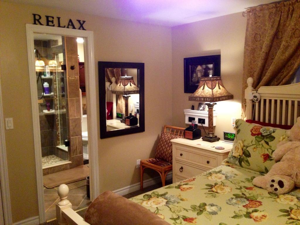Serenity Ranch Bed & Breakfast Ancaster Стая снимка