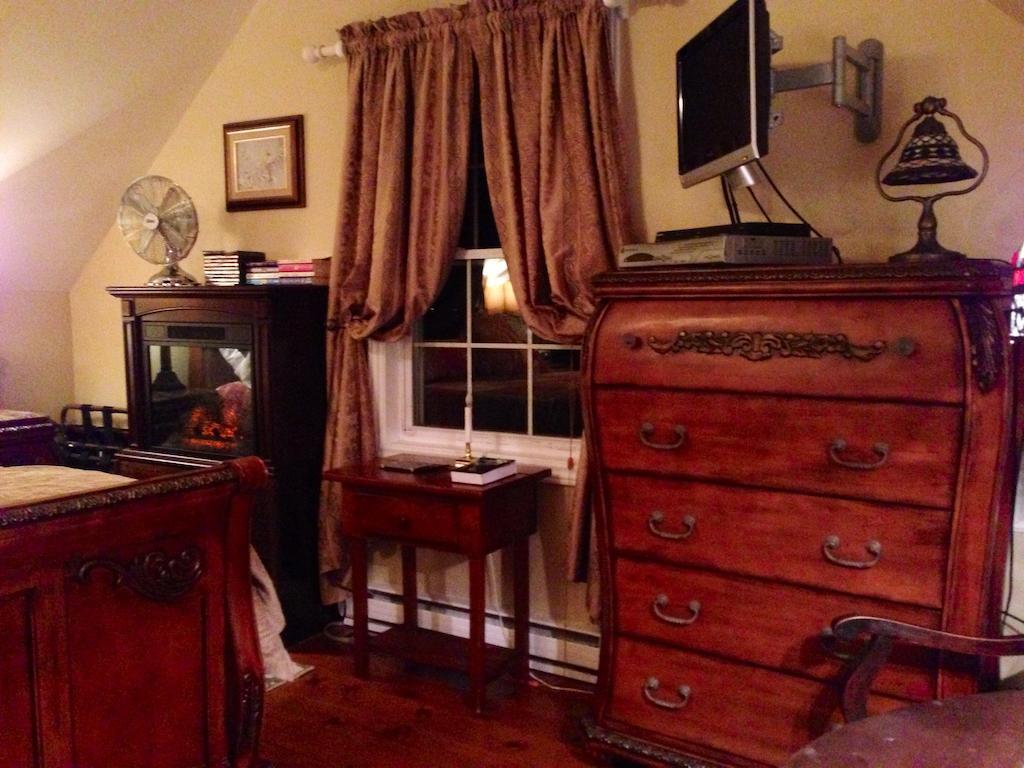 Serenity Ranch Bed & Breakfast Ancaster Стая снимка