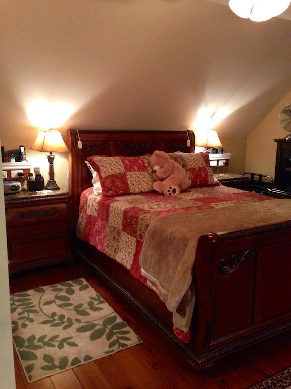 Serenity Ranch Bed & Breakfast Ancaster Стая снимка