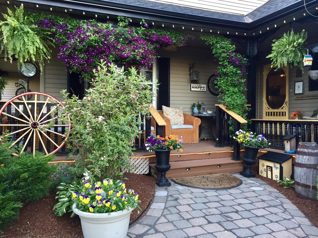 Serenity Ranch Bed & Breakfast Ancaster Екстериор снимка